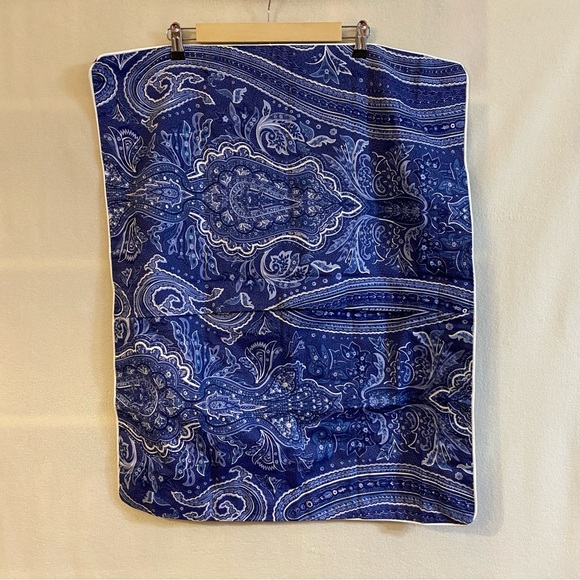 Set of 2 Lauren Ralph Lauren blue white cotton Putney Paisley standard shams - Picture 8 of 11